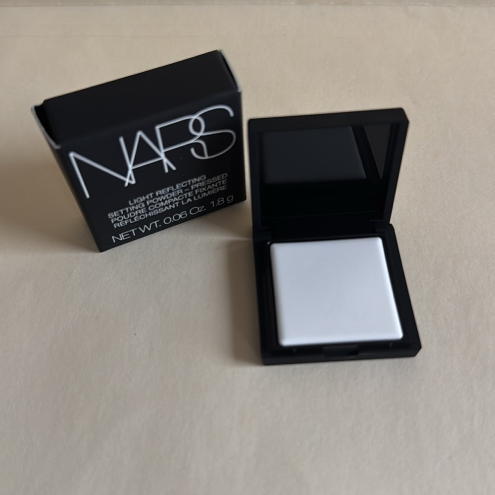 NARS Light Reflecting Pressed Setting Powder Mini Travel 0.04oz NIB Crystal